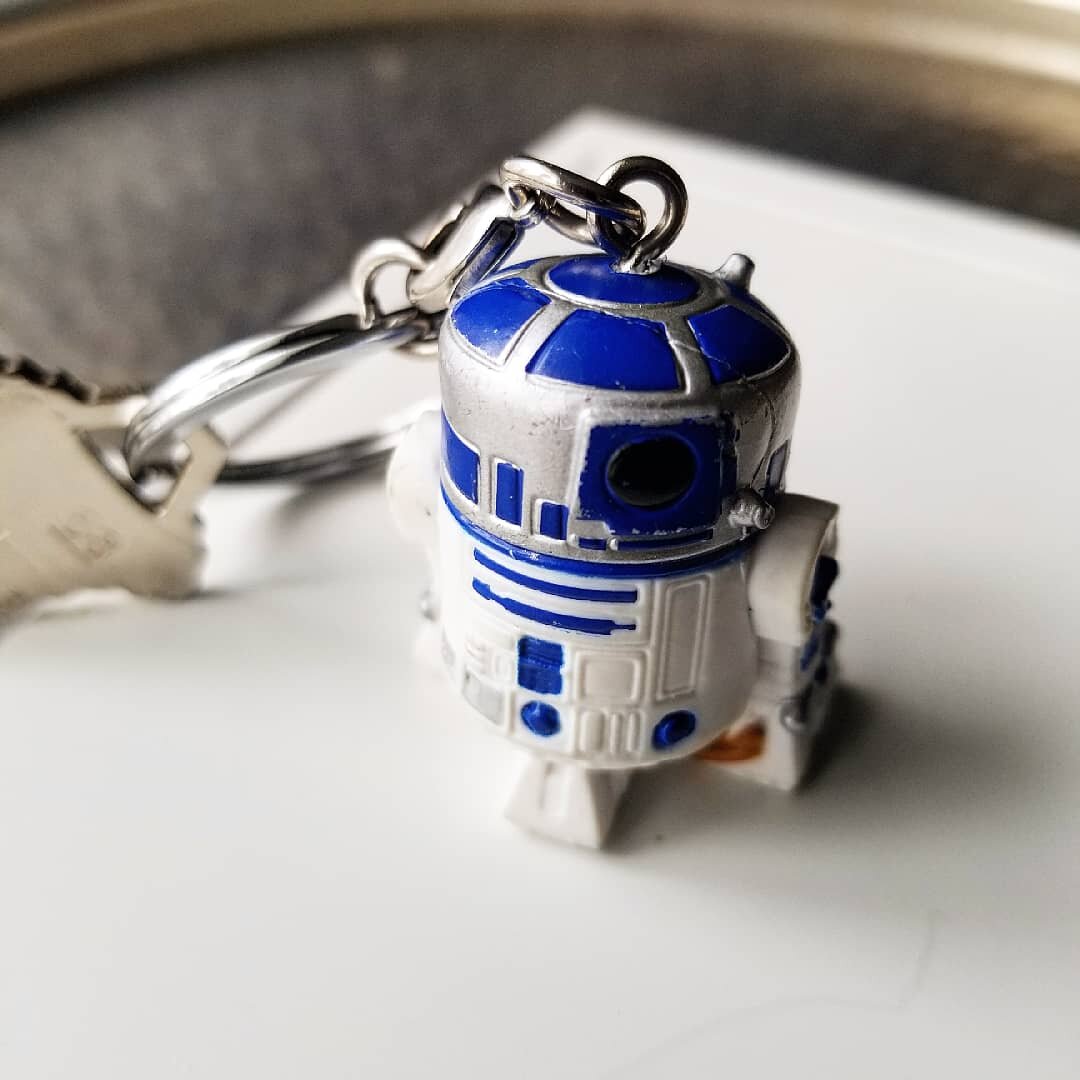 POCKET POP STAR WARS / MANDALORIAN  KEYCHAIN